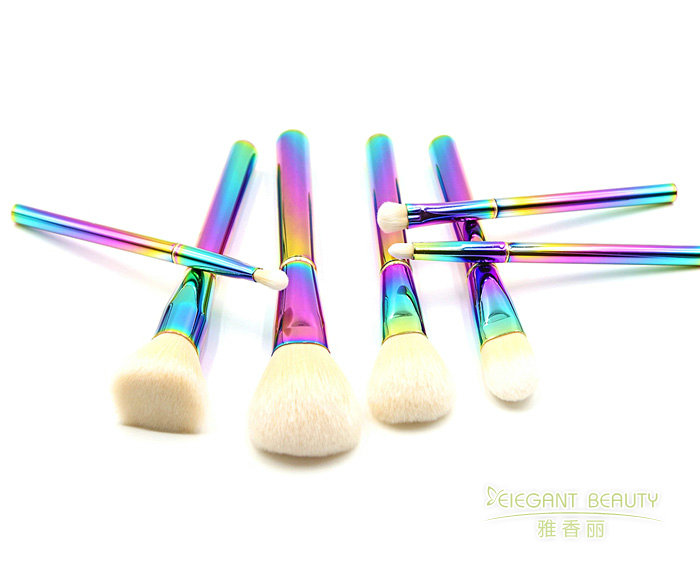 定制化妝刷需要多長(zhǎng)時(shí)間制作？